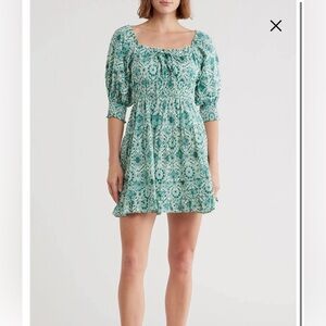 Chic Green Patterned Mini Dress